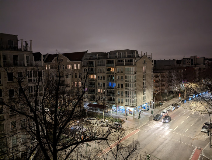 Die dunklen Stellen sind beim Pixel 7 Pro vergleichbar gut belichtet. (Bild: Tobias K&ouml;ltzsch/Golem.de)